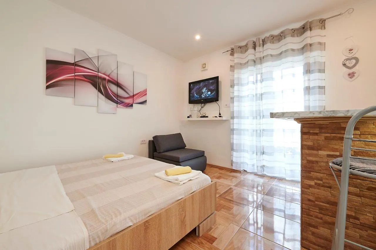 Apartments Lucija Trogir Croatia