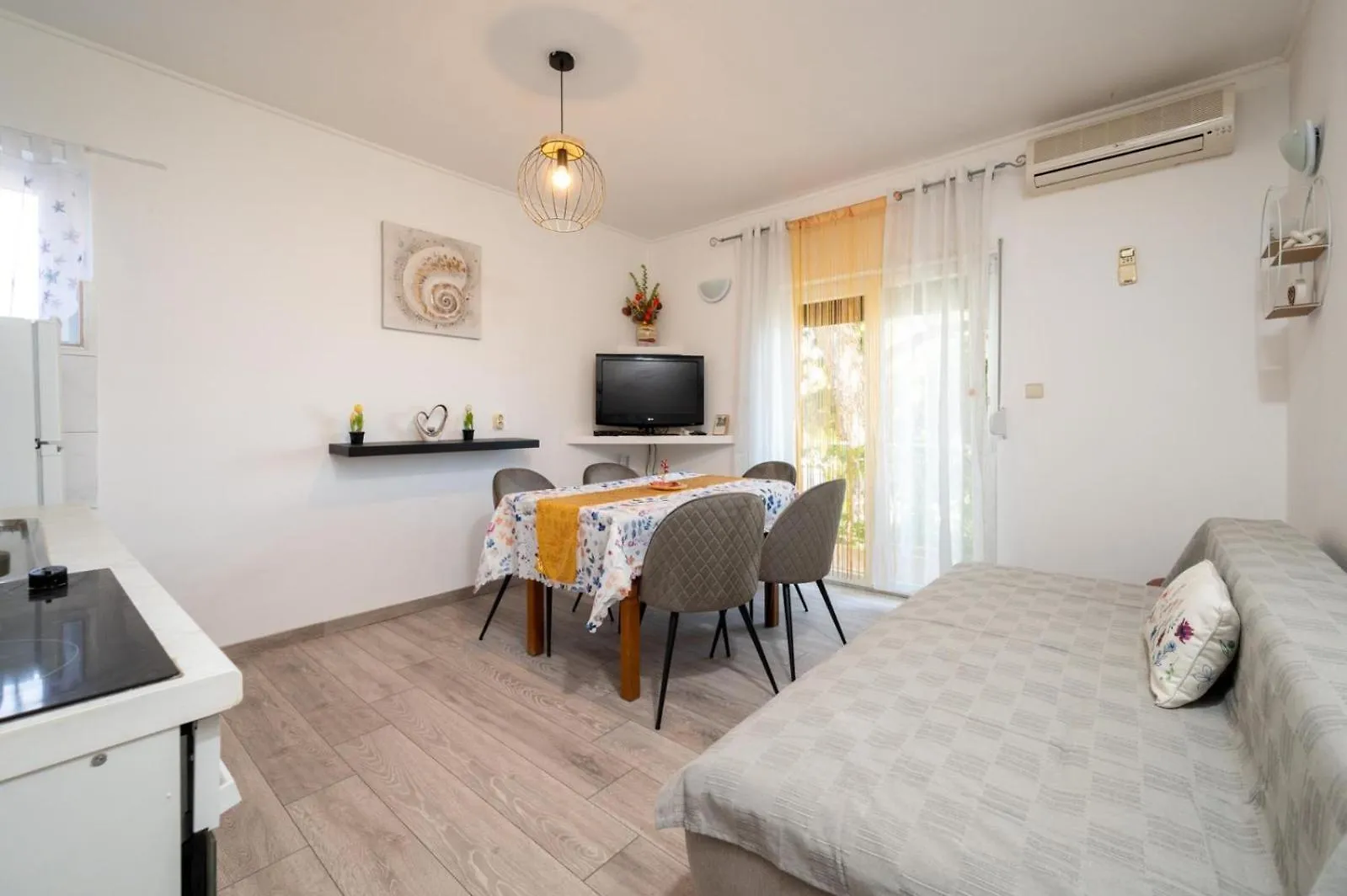 Apartments Lucija Trogir