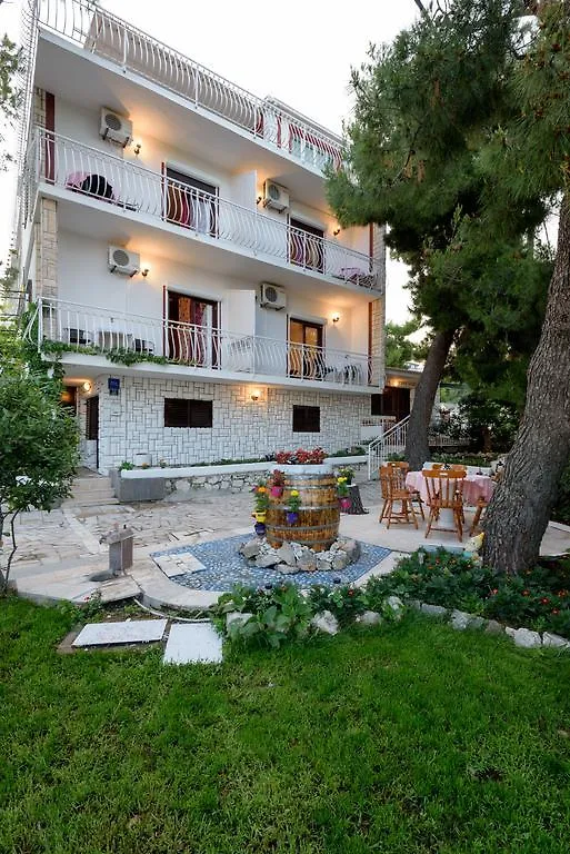 Apartments Lucija Trogir Croatia